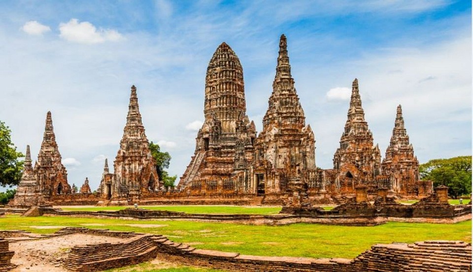 บริการรถเช่า เหมารถเที่ยวจังหวัดพระนครศรีอยุธยา